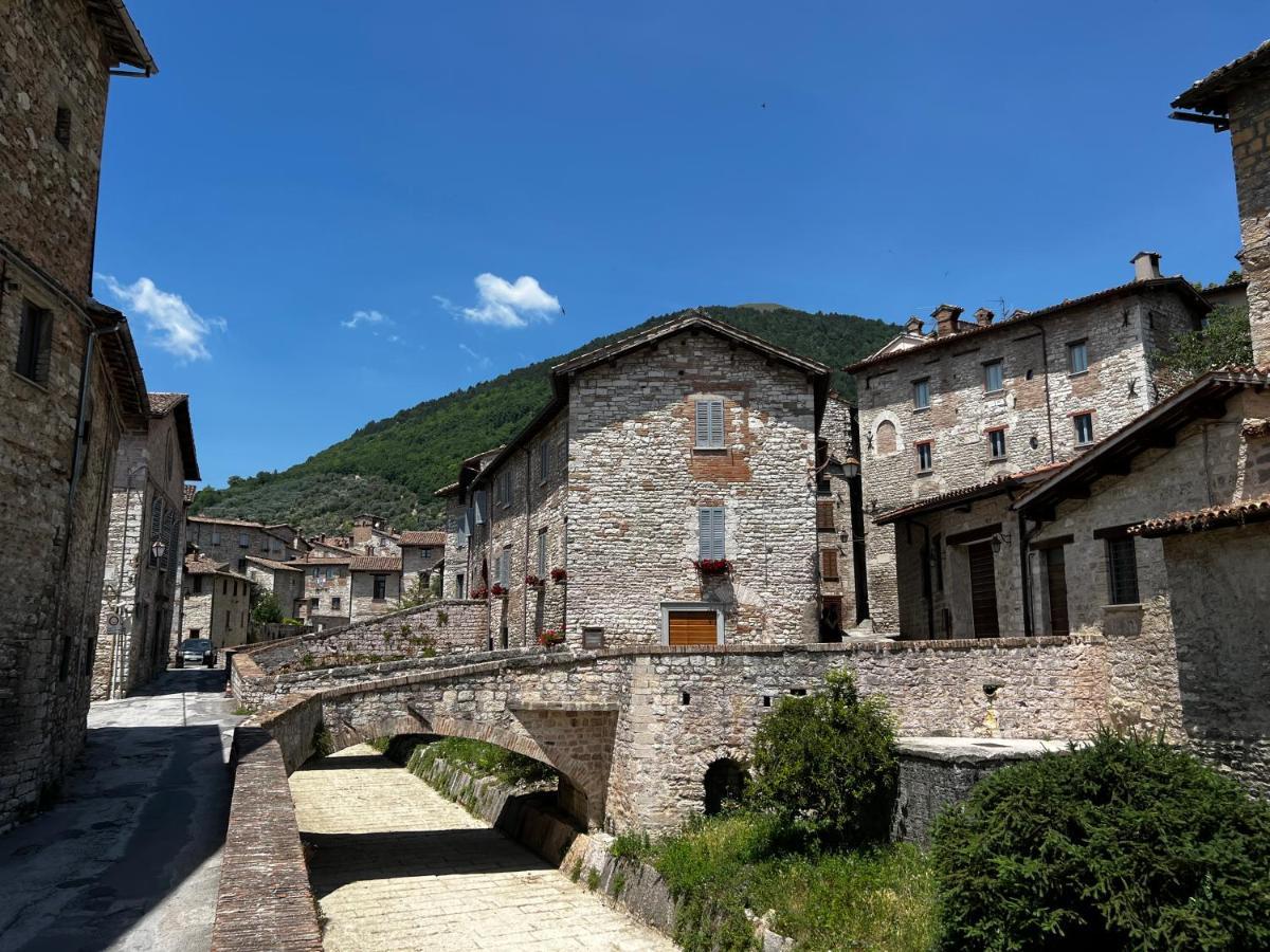 Dimora Casina Dell'Abbondanza Apartamento Gubbio Exterior foto