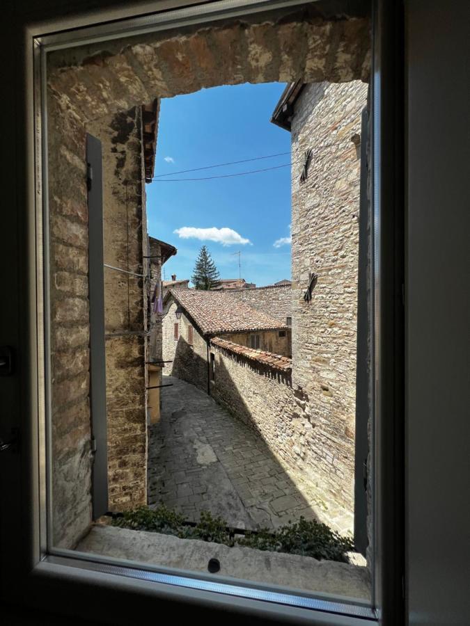 Dimora Casina Dell'Abbondanza Apartamento Gubbio Exterior foto
